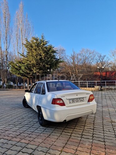 Daewoo Nexia 2009, 325,000 km - 1.5 l - Qusar