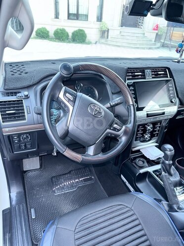 Toyota Land Cruiser Prado 2022, 21,950 km - 2.8 л - Bakı