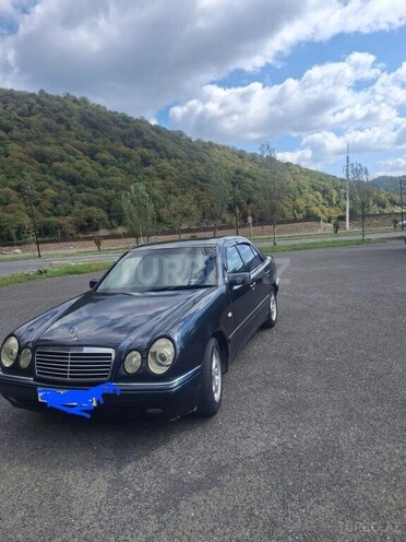 Mercedes E 240 1998, 566,000 km - 2.4 l - Qəbələ