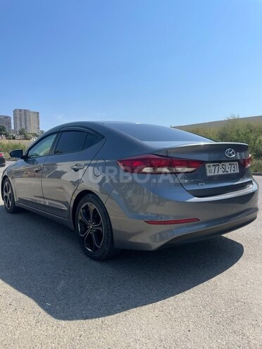 Hyundai Elantra 2018, 257,495 km - 2.0 л - Bakı