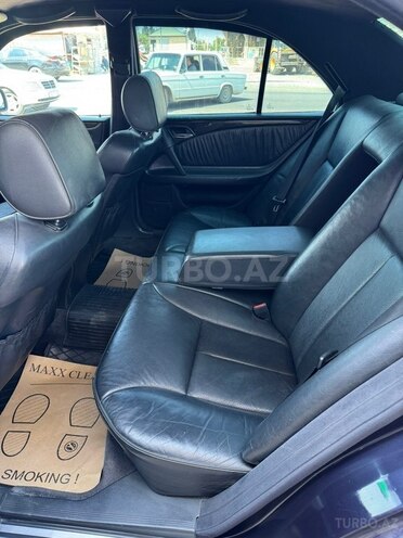 Mercedes E 240 1998, 320,000 km - 2.4 l - Şəmkir