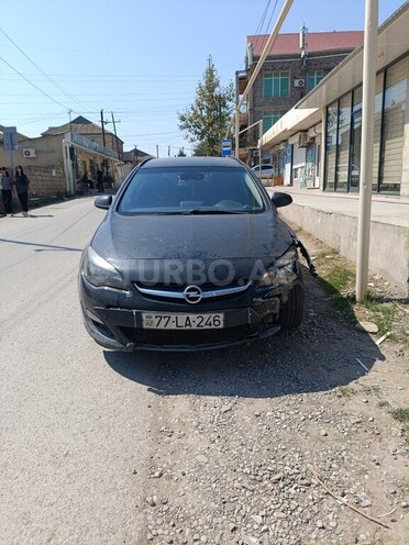 Opel Astra 2015, 313,000 km - 1.4 l - Bakı