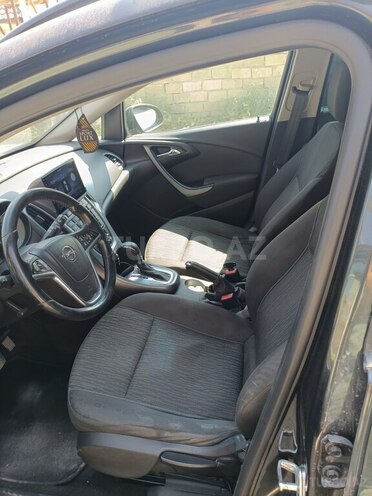 Opel Astra 2015, 313,000 km - 1.4 l - Bakı