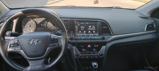 Hyundai Elantra 2017, 108,357 km - 2.0 l - Göyçay