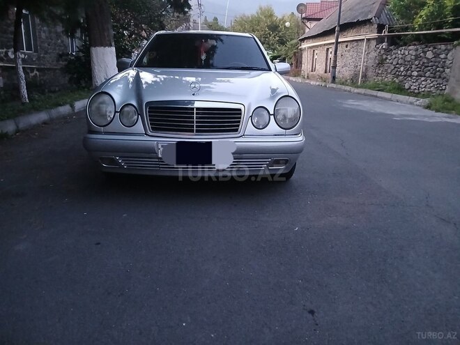 Mercedes E 230 1996, 400,383 km - 2.3 l - Zaqatala
