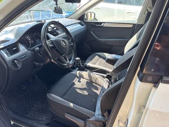 Skoda Rapid 2019, 209,600 km - 1.6 l - Bakı