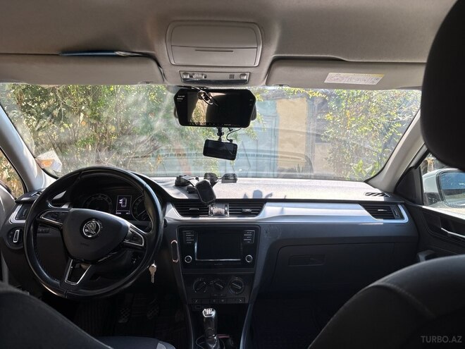 Skoda Rapid 2019, 209,600 km - 1.6 l - Bakı