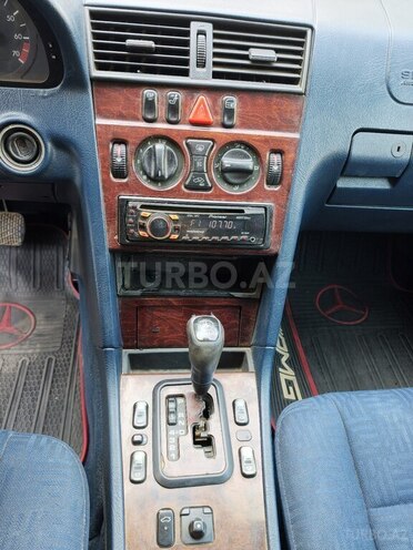 Mercedes C 200 1998, 279,602 km - 2.0 l - Bakı