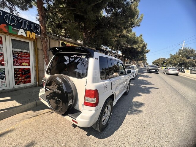 Mitsubishi Pajero io 2002, 236,000 km - 2.0 l - Bakı