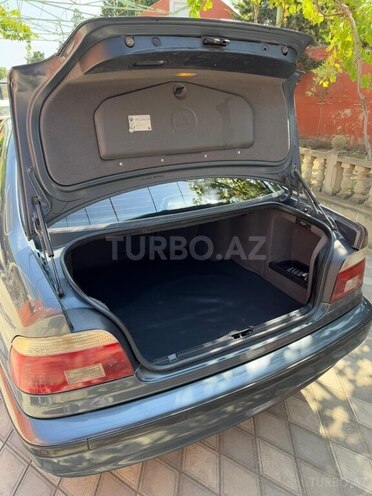 BMW 525 2001, 350,000 km - 2.5 l - Bakı