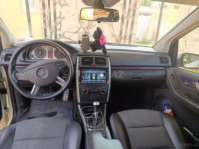 Mercedes B 180 2010, 217,000 km - 1.7 l - Bakı