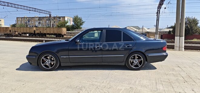 Mercedes E 280 1999, 250,000 km - 2.8 l - Bakı