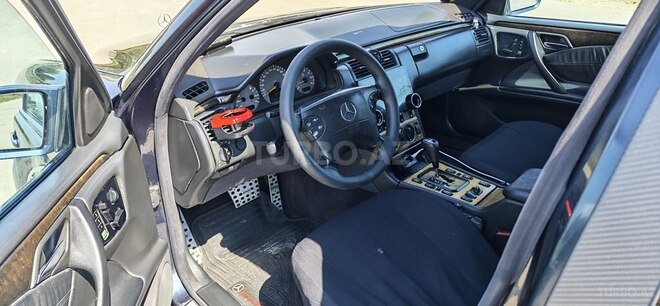 Mercedes E 280 1999, 250,000 km - 2.8 l - Bakı