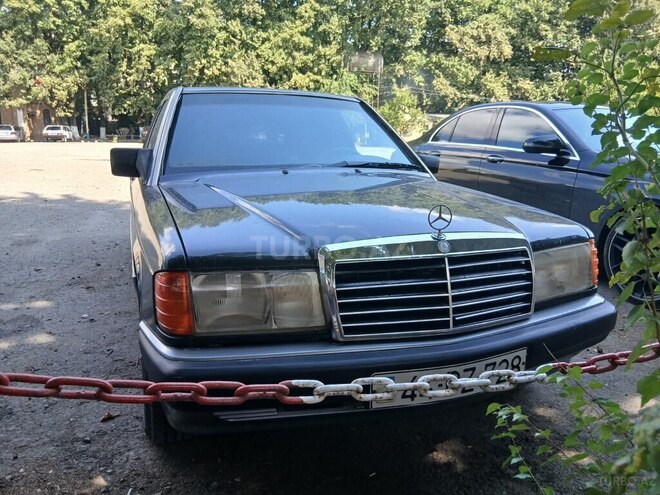 Mercedes 190 1992, 389,400 km - 2.3 l - Masallı