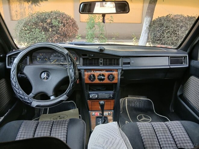 Mercedes 190 1992, 389,400 km - 2.3 l - Masallı