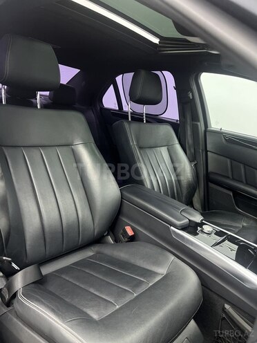 Mercedes E 220 2015, 299,000 km - 2.1 l - Sumqayıt
