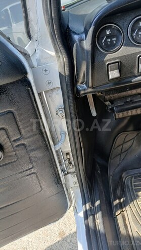 LADA (VAZ) 2106 2000, 372,000 km - 1.6 l - Qobustan