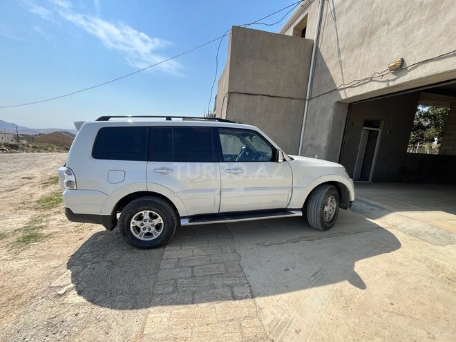 Mitsubishi Pajero 2007, 203,000 km - 3.0 л - Bakı