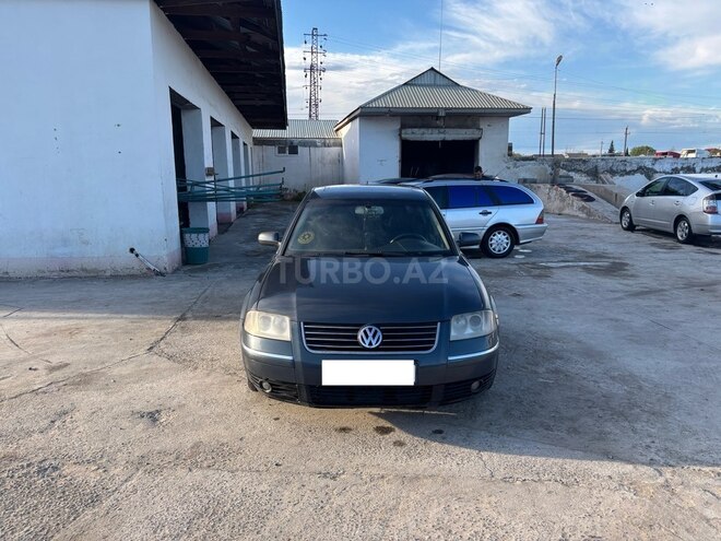 Volkswagen Passat 2003, 474,756 km - 2.8 l - İmişli
