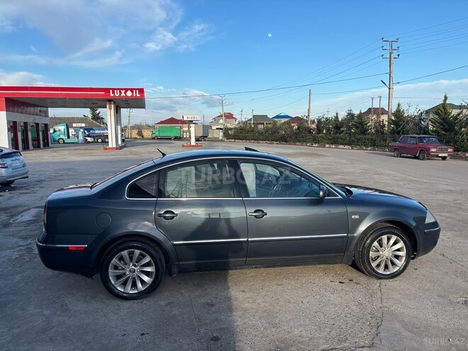 Volkswagen Passat 2003, 474,756 km - 2.8 l - İmişli
