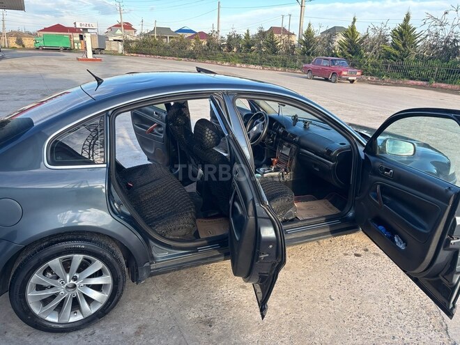 Volkswagen Passat 2003, 474,756 km - 2.8 l - İmişli