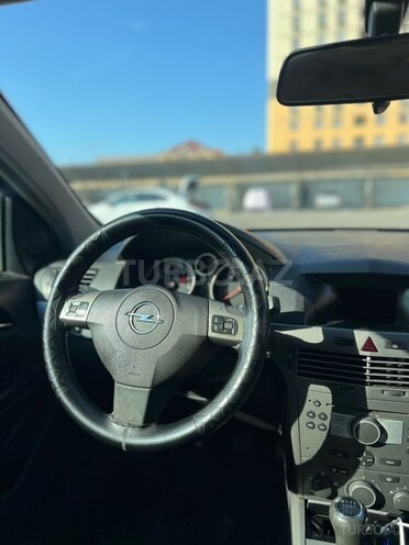 Opel Astra 2005, 310,000 km - 1.4 l - Bakı