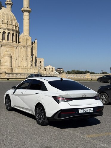 Hyundai Elantra 2025, 13,500 km - 1.5 л - Bakı