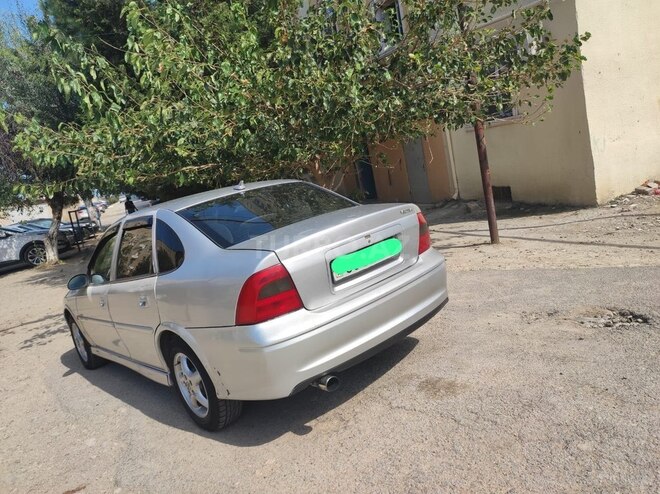 Opel Vectra 2000, 268,000 km - 2.0 l - Sumqayıt