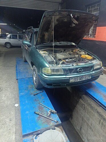 Opel Astra 1996, 60,000 km - 1.6 l - Siyəzən