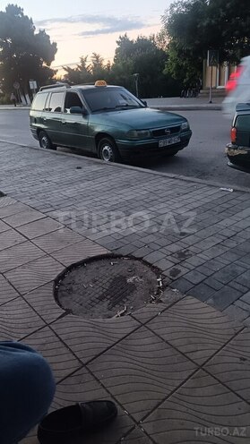 Opel Astra 1996, 60,000 km - 1.6 l - Siyəzən