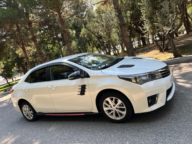 Toyota Corolla 2015, 210,000 km - 1.6 l - Bakı