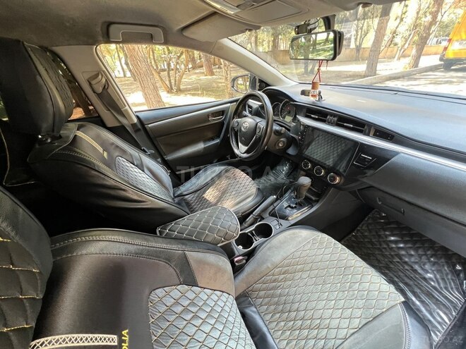 Toyota Corolla 2015, 210,000 km - 1.6 l - Bakı