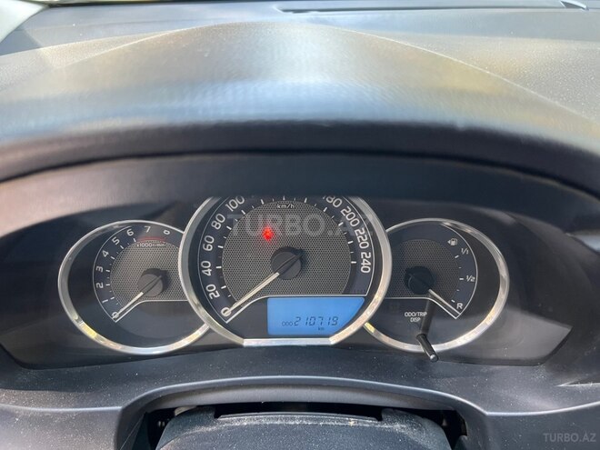 Toyota Corolla 2015, 210,000 km - 1.6 l - Bakı