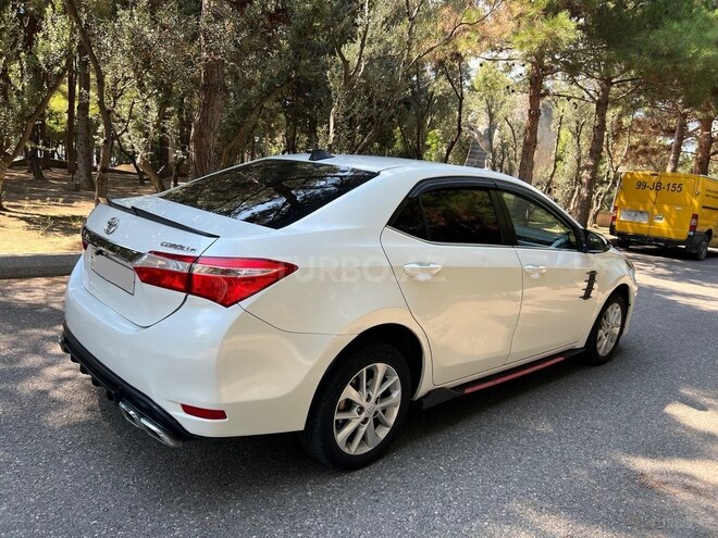 Toyota Corolla 2015, 210,000 km - 1.6 l - Bakı