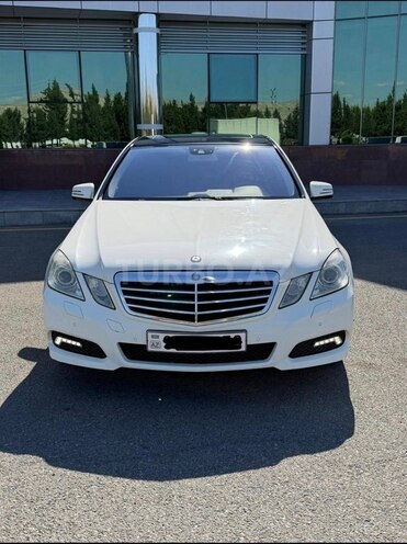 Mercedes E 350 2010, 270,000 km - 3.5 l - Bakı