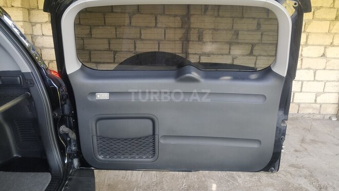 Toyota RAV4 2009, 142,000 km - 2.4 л - Qəbələ