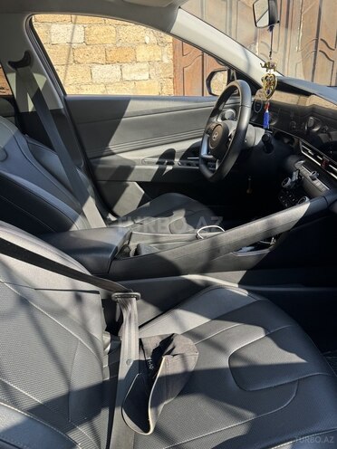 Hyundai Elantra 2025, 75,000 km - 1.5 l - Bakı