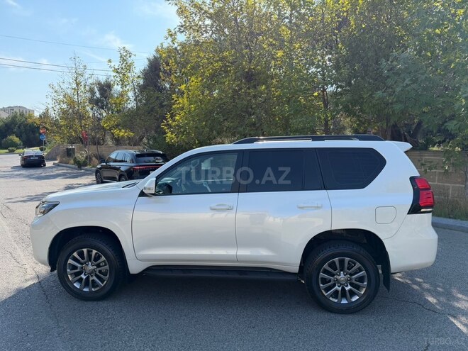 Toyota Land Cruiser Prado 2017, 41,600 km - 2.7 l - Bakı