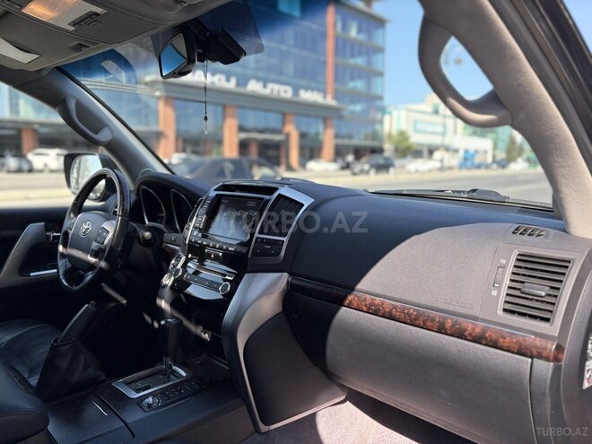 Toyota Land Cruiser 2013, 66,944 km - 4.6 l - Bakı
