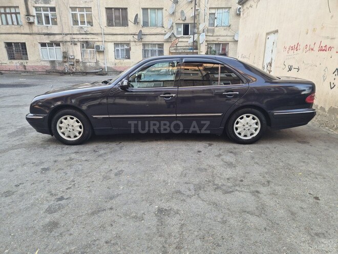 Mercedes E 240 2000, 293,000 km - 2.4 l - Sumqayıt