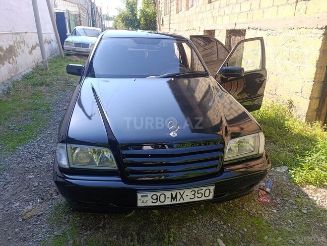 Mercedes C 230 1999, 150,000 km - 2.3 л - Qəbələ