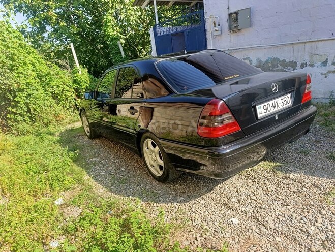Mercedes C 230 1999, 150,000 km - 2.3 л - Qəbələ