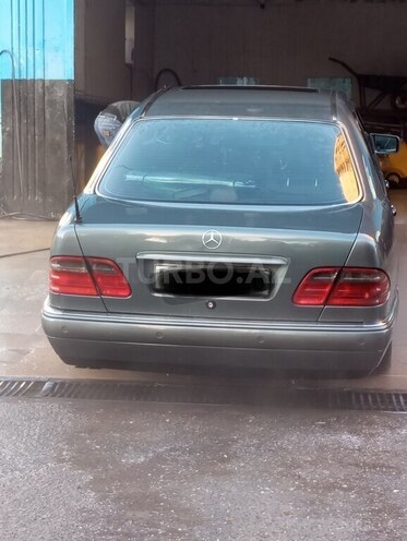 Mercedes E 280 1997, 300,000 km - 2.8 l - Bakı