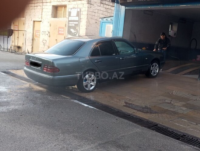 Mercedes E 280 1997, 300,000 km - 2.8 l - Bakı