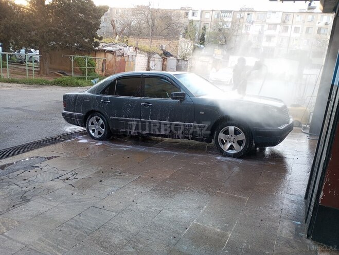 Mercedes E 280 1997, 300,000 km - 2.8 l - Bakı