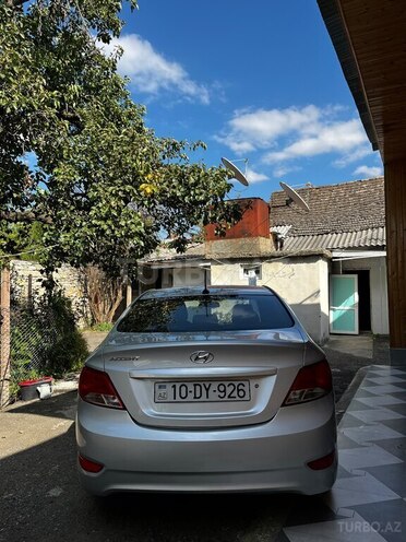 Hyundai Accent 2014, 130,000 km - 1.6 l - Göygöl
