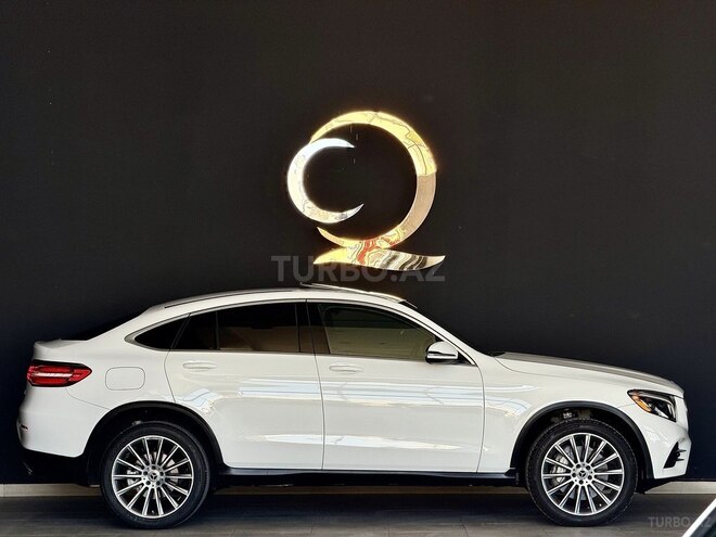 Mercedes GLC 300 4MATIC Coupe 2018, 45,000 km - 2.0 l - Bakı