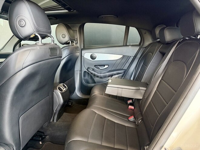 Mercedes GLC 300 4MATIC Coupe 2018, 45,000 km - 2.0 l - Bakı