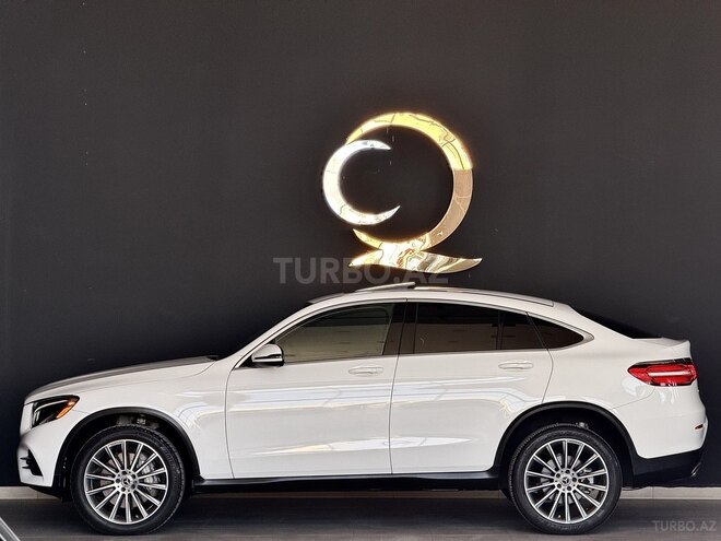Mercedes GLC 300 4MATIC Coupe 2018, 45,000 km - 2.0 l - Bakı