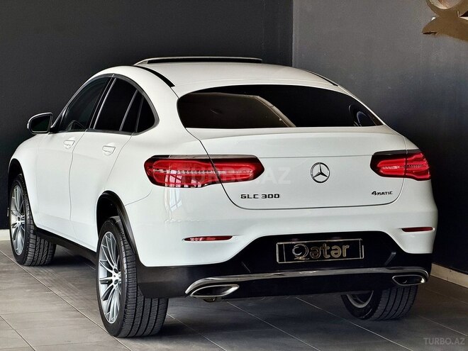Mercedes GLC 300 4MATIC Coupe 2018, 45,000 km - 2.0 l - Bakı
